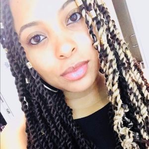 Meet your Posher, Dionna